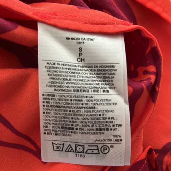 💚Banana Republic Halter top Size Small orange/red with maroon color print - Picture 5 of 5